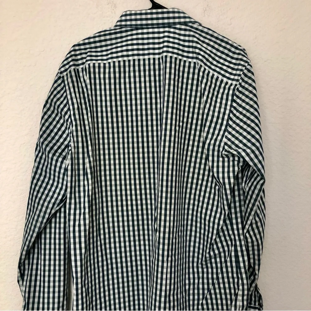 Banana Republic Men’s Plaid Button Down Shirt
